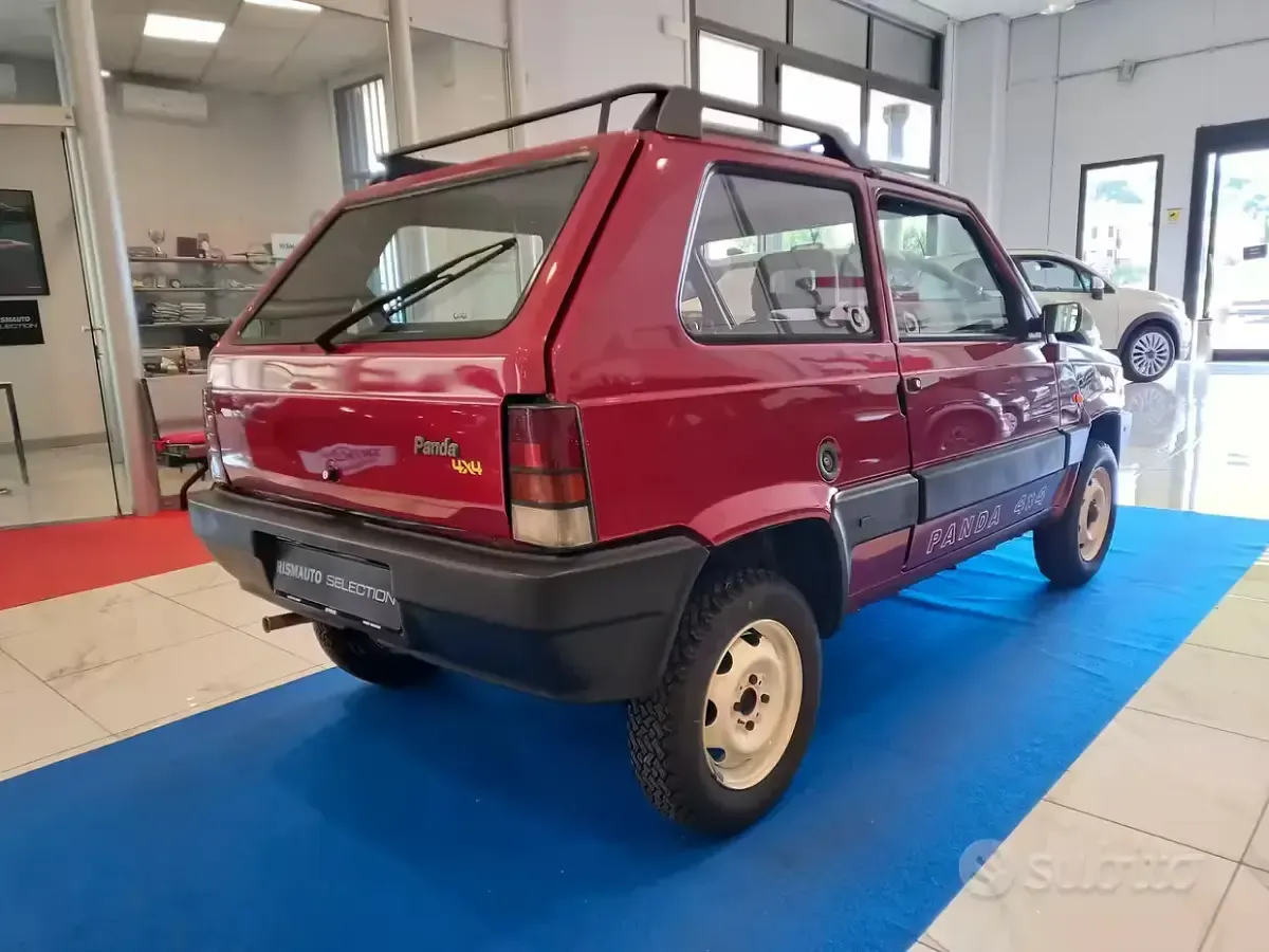 Usata Fiat Panda 4x4 Trekking 50 CV (36 kW) 1993 Rosso Utilitaria