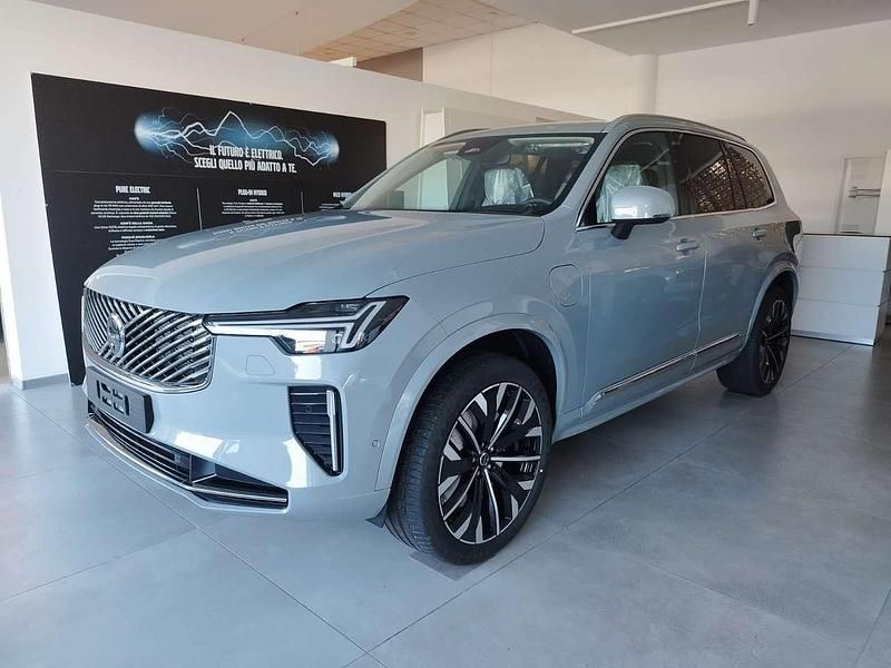 Nuova Volvo XC90 455 CV (334 kW) 2025 Grigio SUV