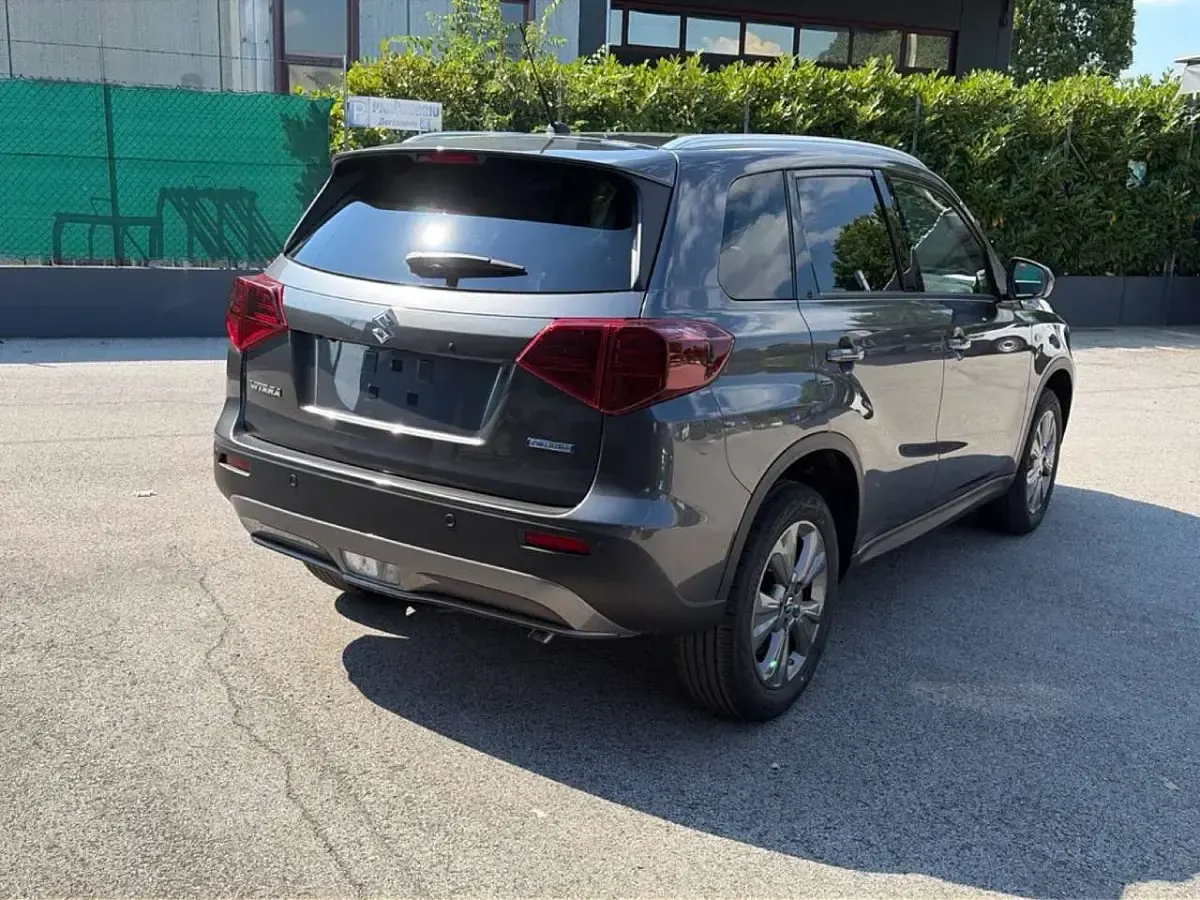 Nuova Suzuki Vitara Cool 110 CV (80 kW) 2026 Grigio SUV