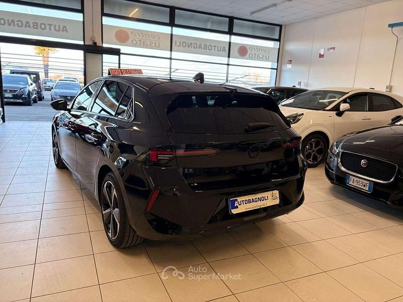 Usata Opel Astra 131 CV (96 kW) 2025 Nero Berlina
