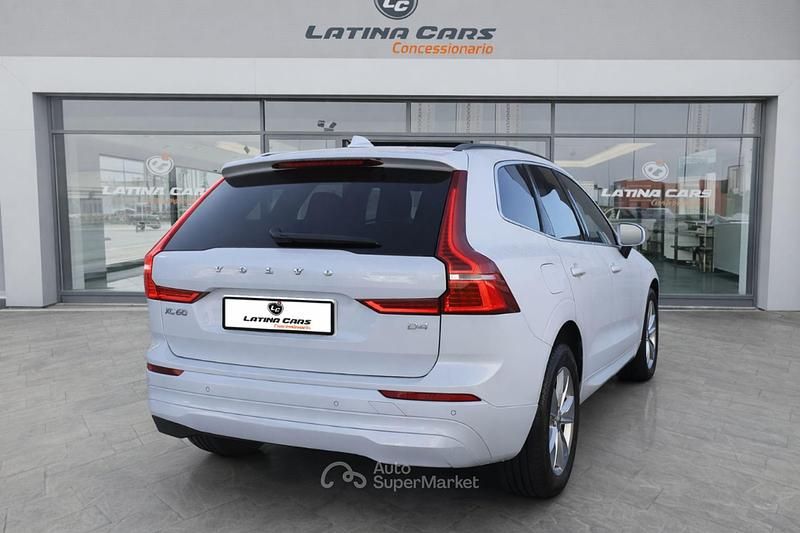 Usata Volvo XC60 Core 197 CV (144 kW) 2024 Bianco SUV