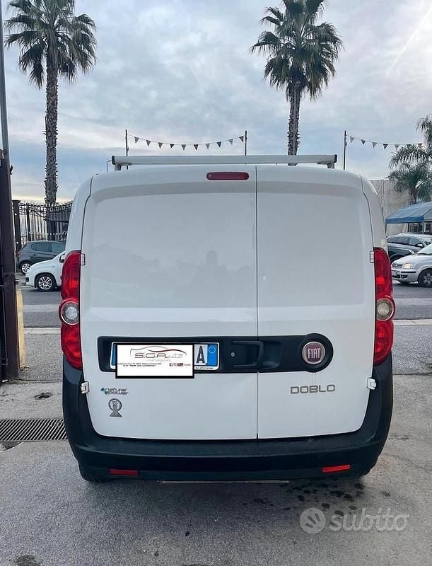 Usata Fiat Doblò Dynamic 120 CV (88 kW) 2011 Bianco Monovolume