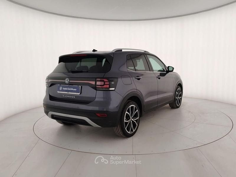 Usata VW T-Cross Advance 110 CV (80 kW) 2023 Grigio metallizzato SUV