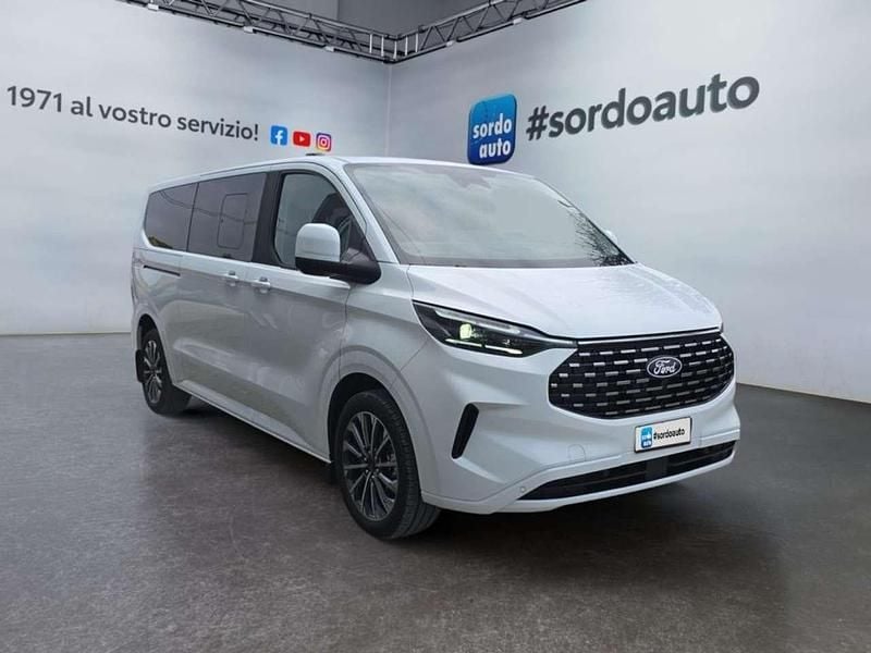 Nuova Ford Tourneo Titanium 170 CV (125 kW) 2026 Bianco Monovolume