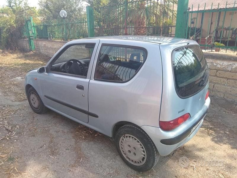 Usata Fiat 600 54 CV (39 kW) 2000 Berlina