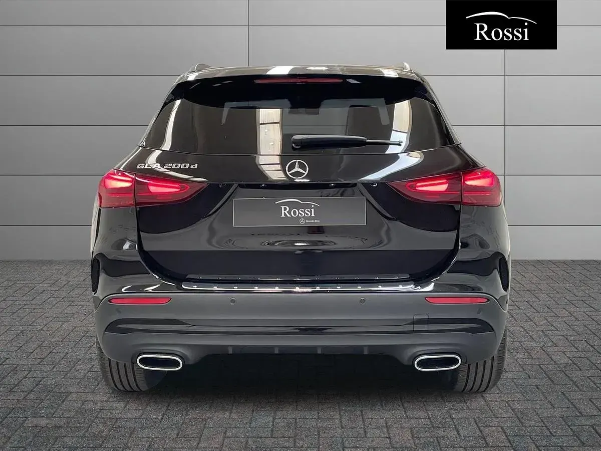 Nuova Mercedes GLA200 150 CV (110 kW) 2026 Nero SUV