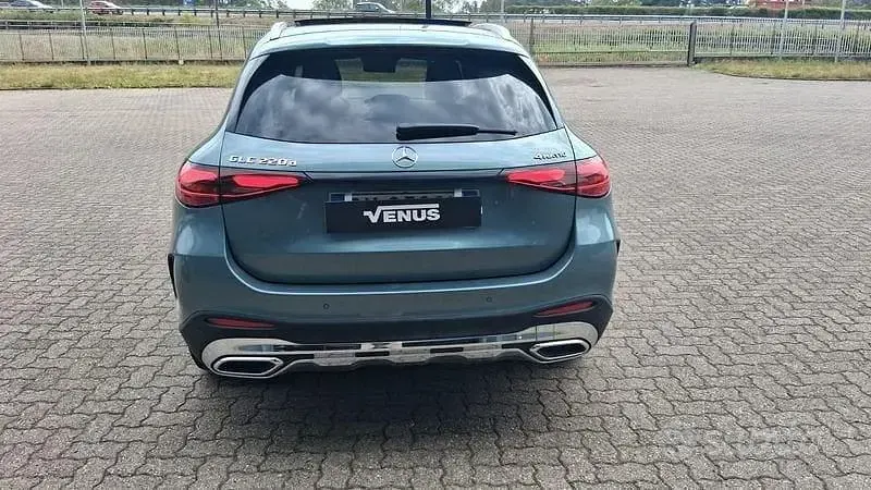 Usata Mercedes GLC220 Advanced Plus 197 CV (144 kW) 2024 Verde SUV