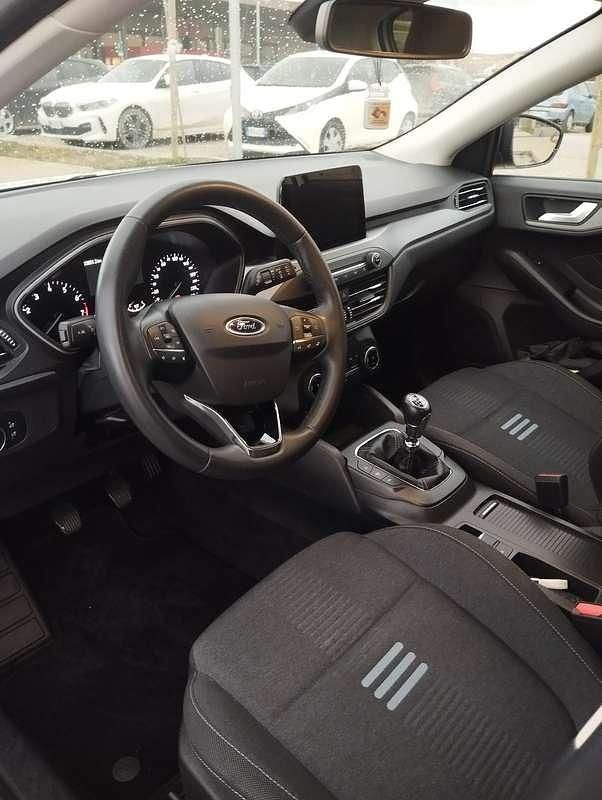 Käytetty Ford Focus Active 125 HP (91 kW) 2022 Sedan