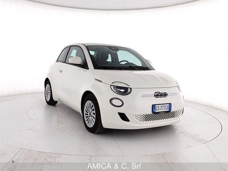 Usata Fiat 500e 86 kW (118 CV) 2023 Bianco Utilitaria