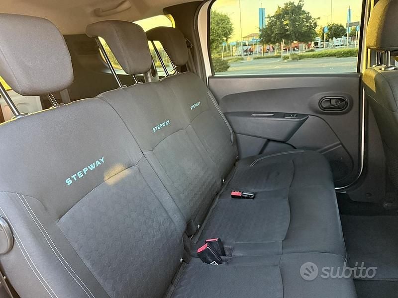 Usata Dacia Lodgy 109 CV (80 kW) 2017 Bianco Monovolume