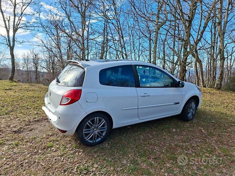 Usata Renault Clio IV 90 CV (66 kW) 2012 Bianco
