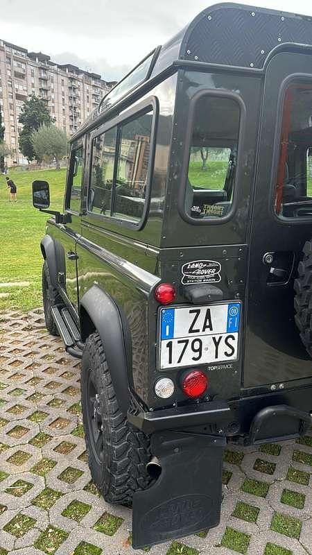 Usado Land Rover Defender SE 122 HP (89 kW) 2008 Verde Carrinha