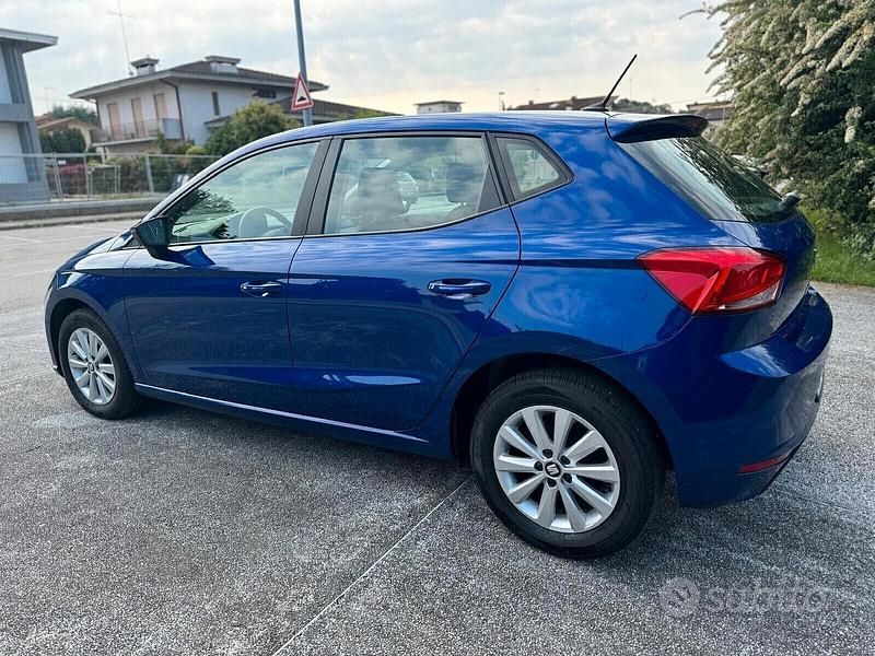 Usata Seat Ibiza Business 95 CV (69 kW) 2020 Blu Utilitaria