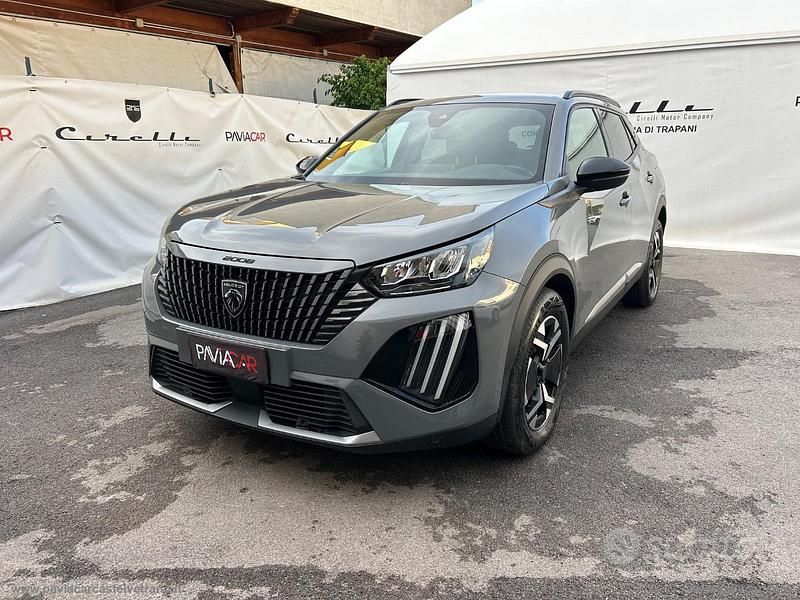Usata Peugeot 2008 GT 131 CV (96 kW) 2024 Grigio SUV