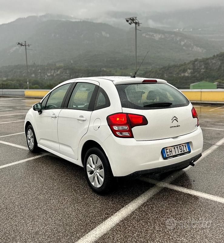 Usata Citroën C3 Exclusive 60 CV (44 kW) 2011 Bianco Berlina