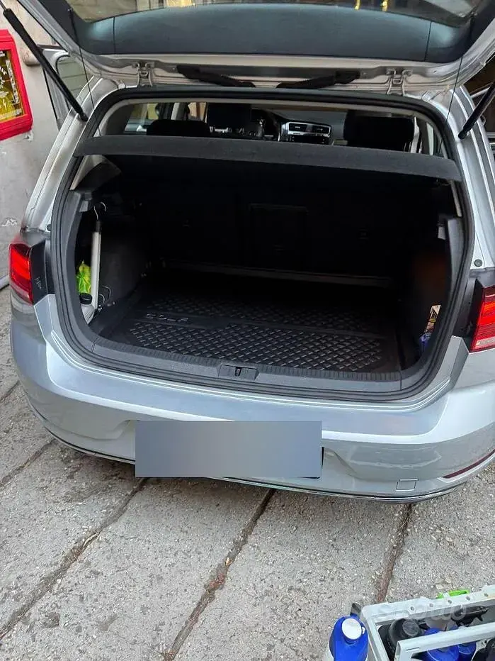 Usata VW Golf VIII 115 CV (84 kW) 2024 Grigio Berlina