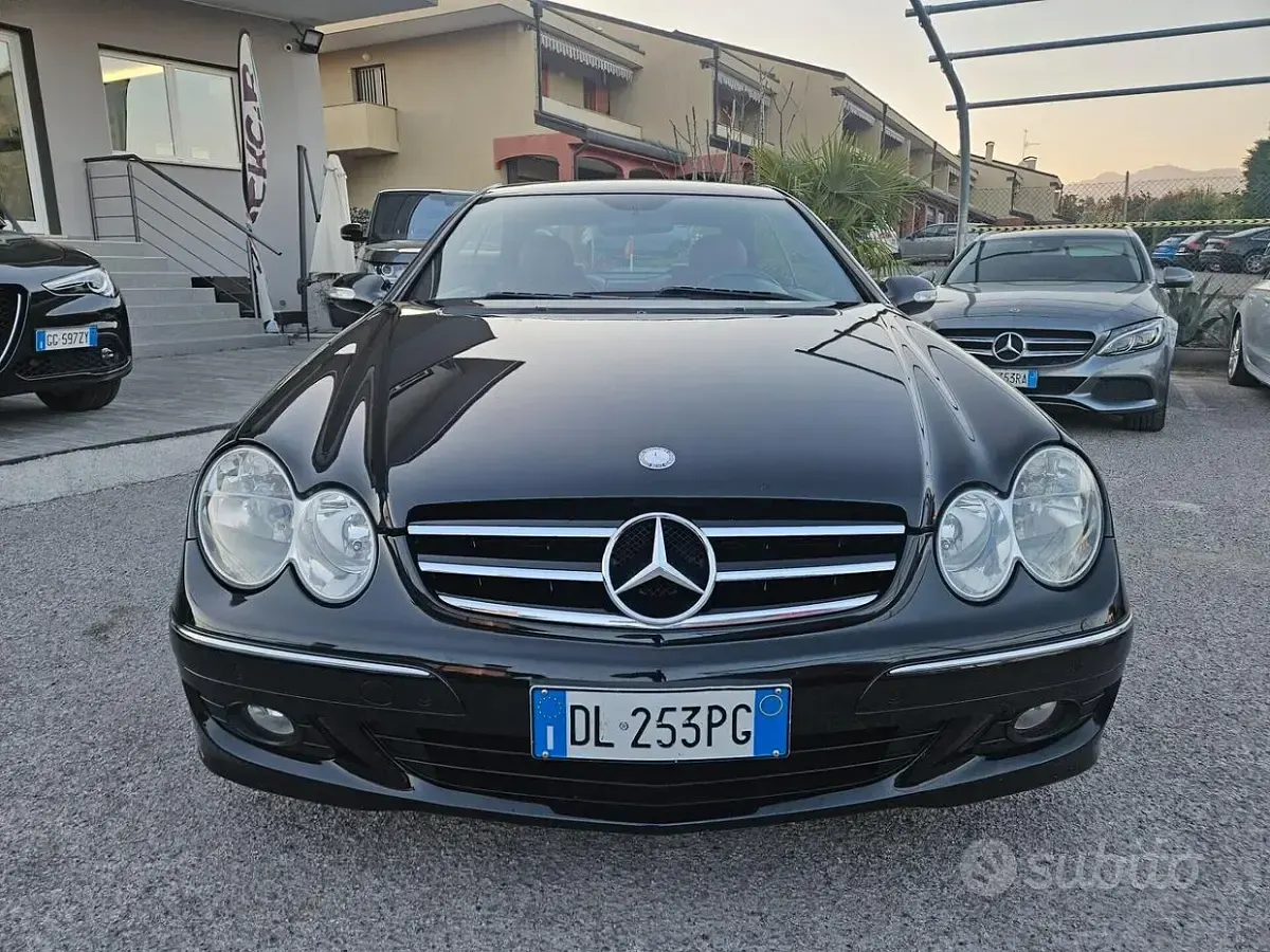 Usata Mercedes CLK220 Avantgarde 150 CV (110 kW) 2008 Nero Coupé