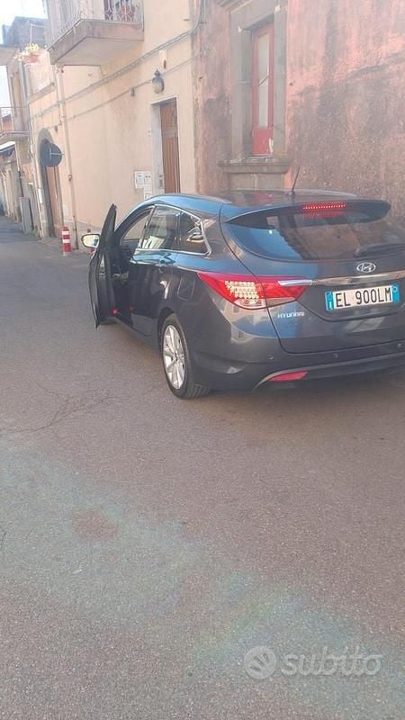 Usata Hyundai i40 136 CV (100 kW) 2012 Station wagon