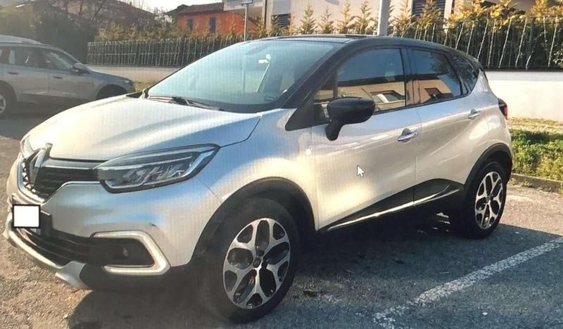 Usata Renault Captur Intens 118 CV (86 kW) 2017 Argento SUV