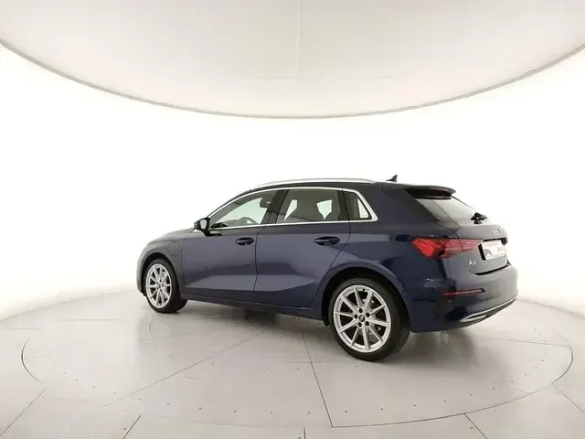 Usata Audi A3 Advanced Plus 204 CV (150 kW) 2021 2d blu navarra metallizzato Berlina