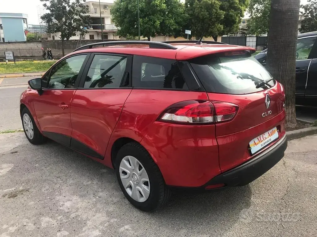 Usata Renault Clio 75 CV (55 kW) 2014 Rosso Station wagon