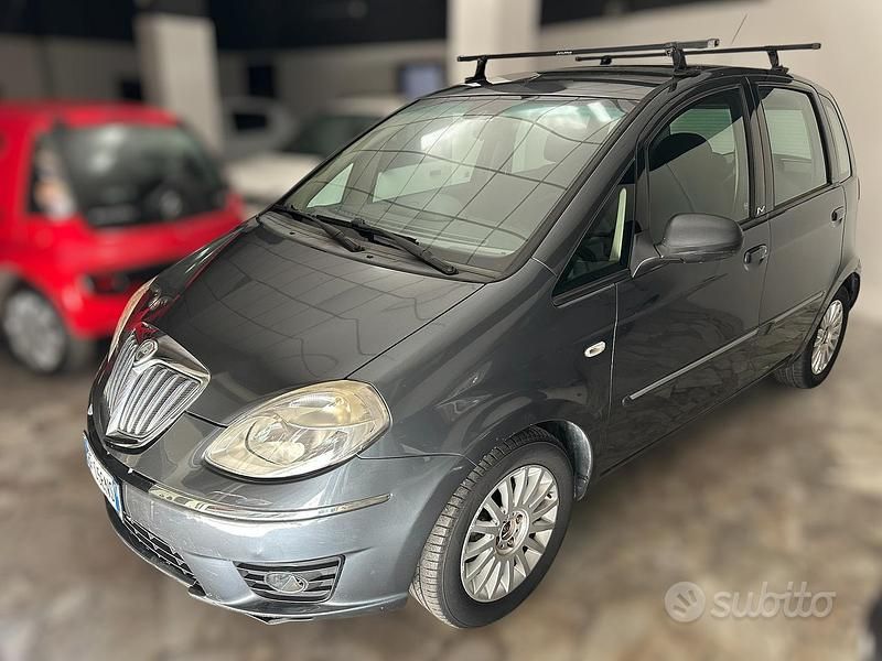 Usata 2010 Lancia Musa Monovolume | 4490 € (Buon prezzo) - Immagine 1/4