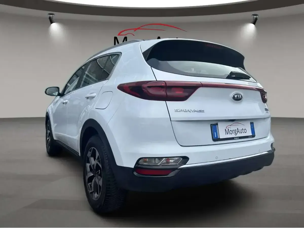 Usata Kia Sportage Active 136 CV (100 kW) 2021 Bianco SUV