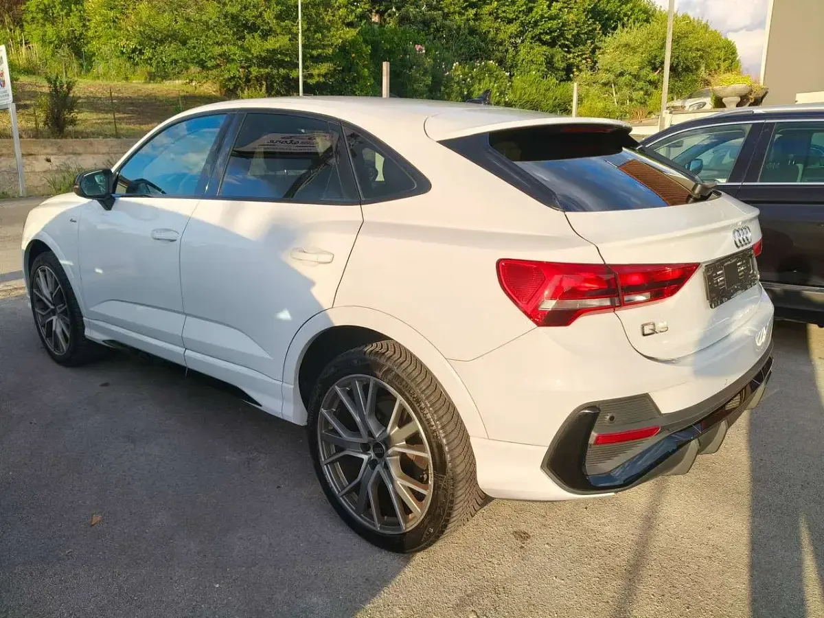 Usata Audi Q3 Sportback S-line plus 150 CV (110 kW) 2023 Bianco SUV