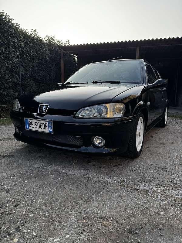 Usata Peugeot 106 118 CV (86 kW) 1999 Utilitaria