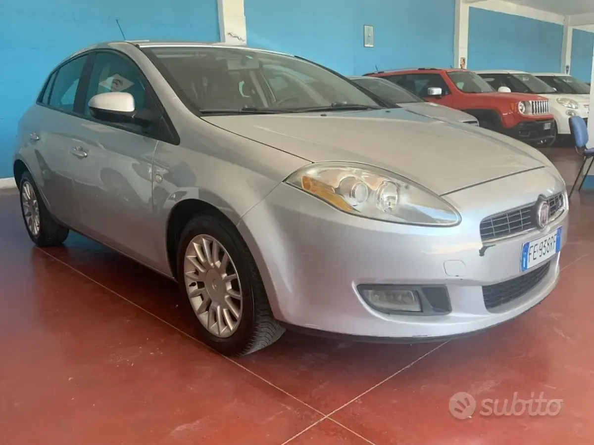 Usata Fiat Bravo Dynamic 105 CV (77 kW) 2008 Grigio Utilitaria