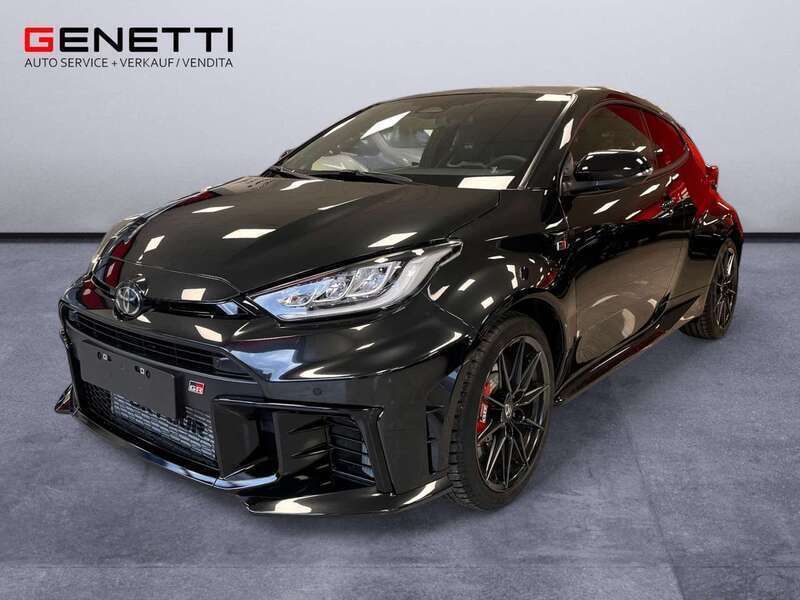 Nero Usata 2024 Toyota Yaris Tre volumi | 55.900 € - Immagine 1/4