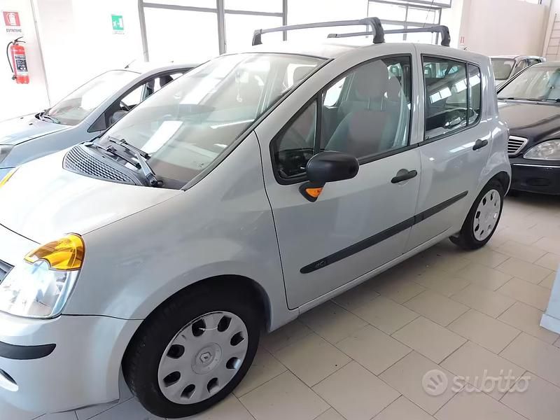 Usata Renault Modus 65 CV (47 kW) 2006 Blu Monovolume