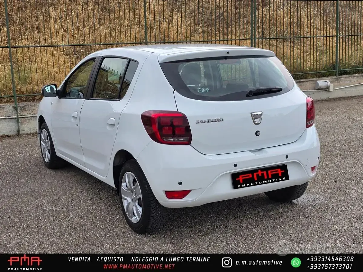Usata Dacia Sandero 75 CV (55 kW) 2020 Bianco Berlina
