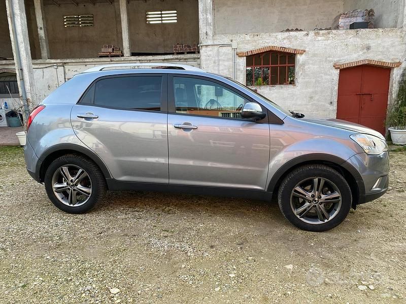 Usata SsangYong Korando 175 CV (128 kW) 2012 Grigio SUV