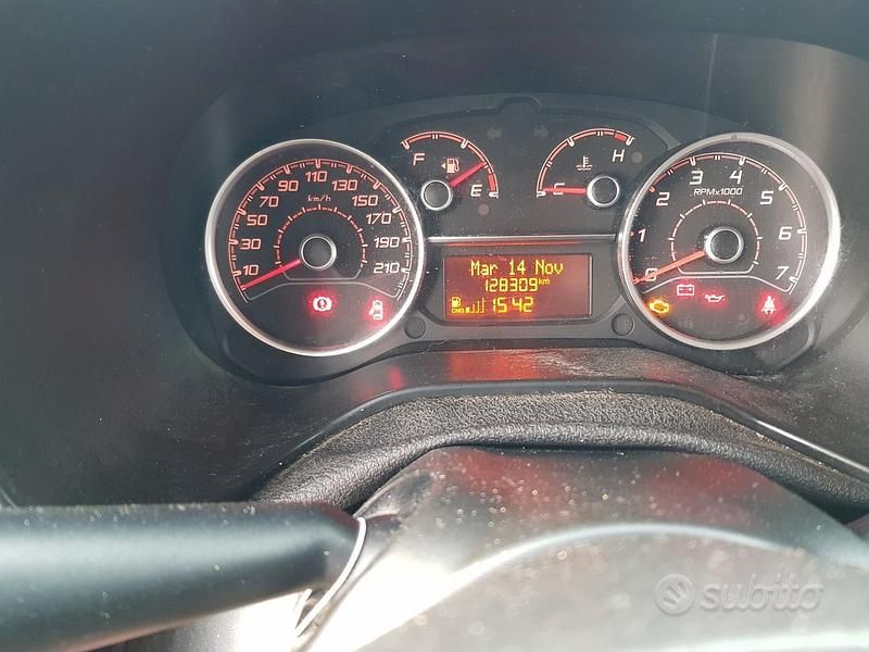 Usata Fiat Doblò 120 CV (88 kW) 2018 Bianco Monovolume