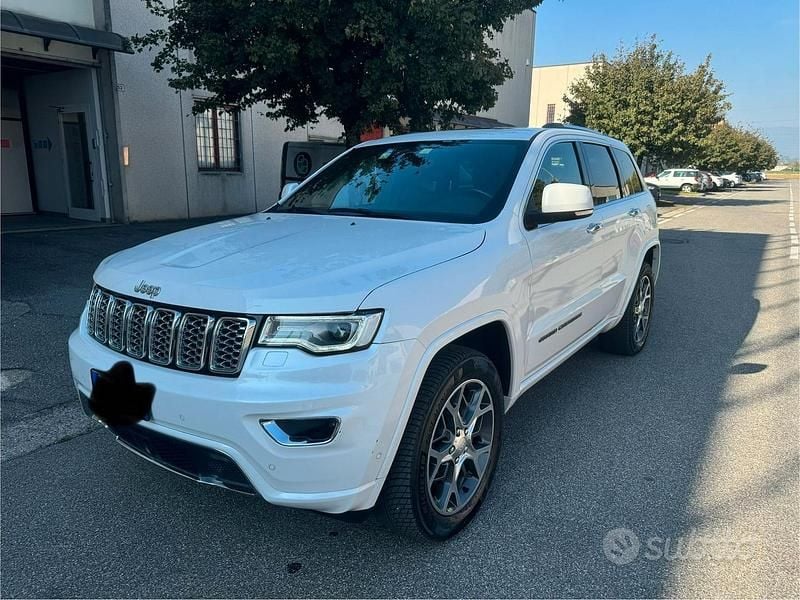 Usata Jeep Grand Cherokee Overland 250 CV (183 kW) 2020 Bianco SUV