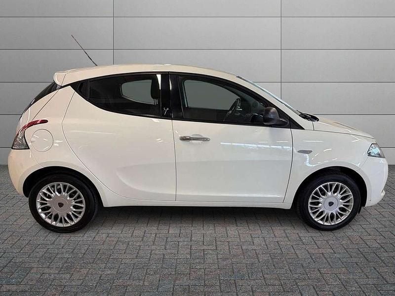 Usata Lancia Ypsilon S 95 CV (69 kW) 2017 Bianco Utilitaria