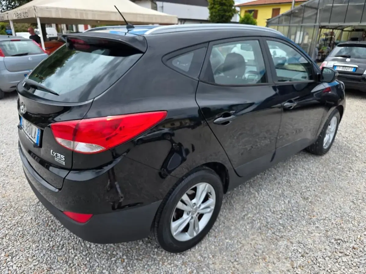 Usata Hyundai ix35 115 CV (84 kW) 2012 Nero SUV