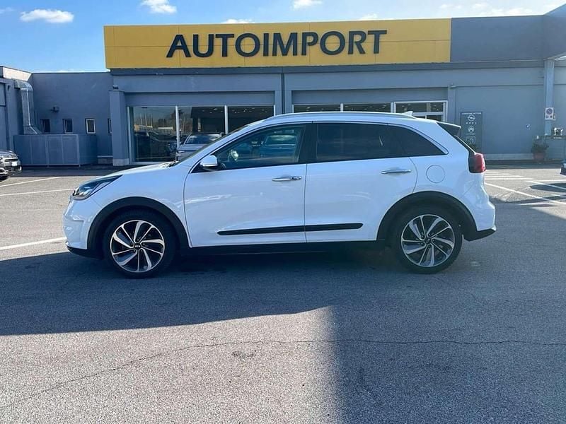 Usata Kia Niro 141 CV (103 kW) 2018 Bianco SUV