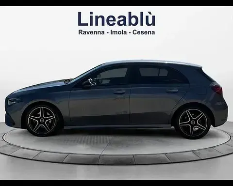 Usata Mercedes A180 AMG Line Premium 136 CV (100 kW) 2023 Grigio Berlina
