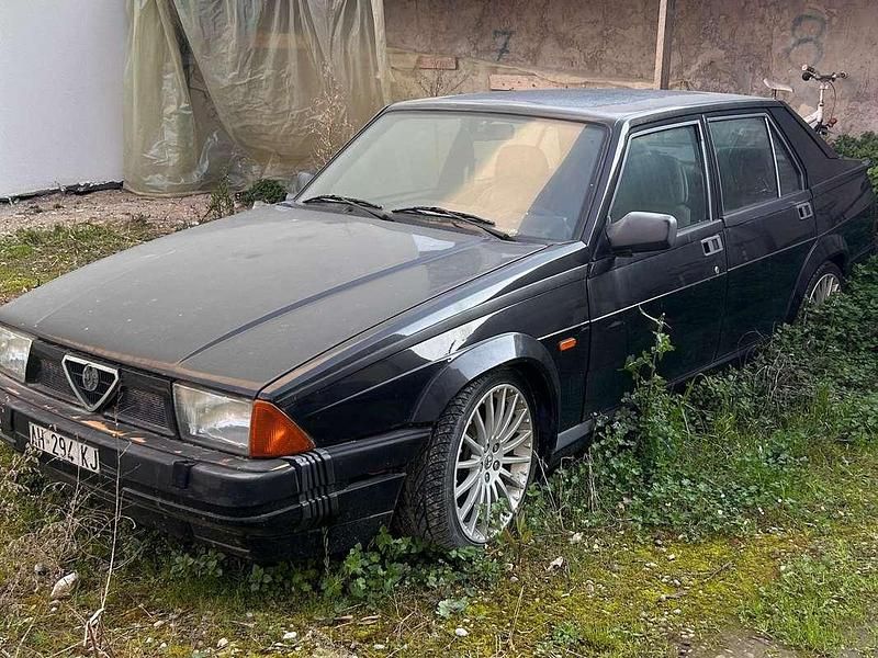 Usata Alfa Romeo 75 185 CV (136 kW) 1991 Berlina