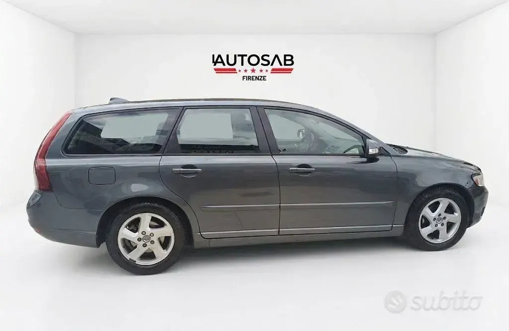 Usata Volvo V50 116 CV (85 kW) 2011 Grigio Station wagon