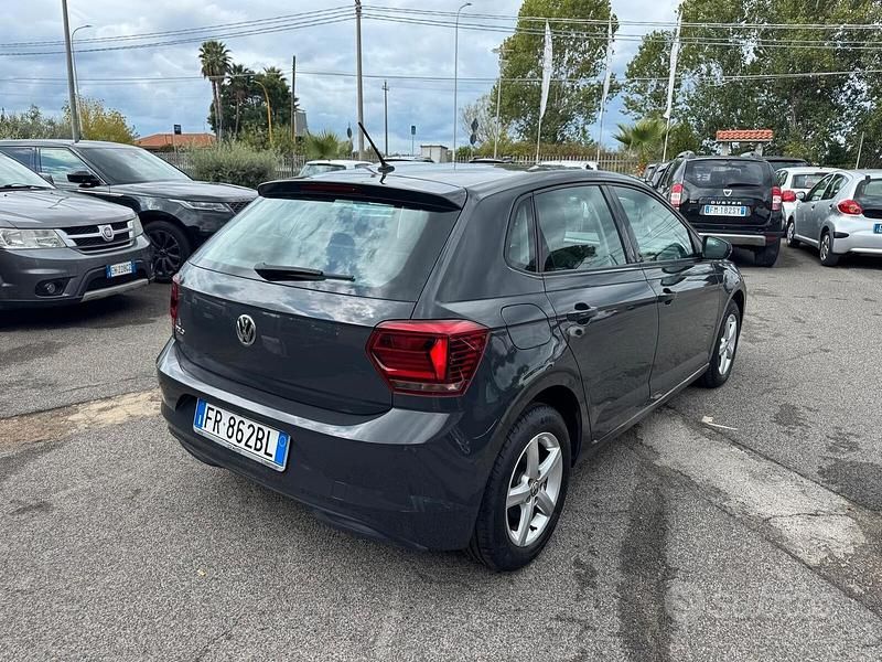 Usata VW Polo Comfortline 95 CV (69 kW) 2018 Grigio Berlina