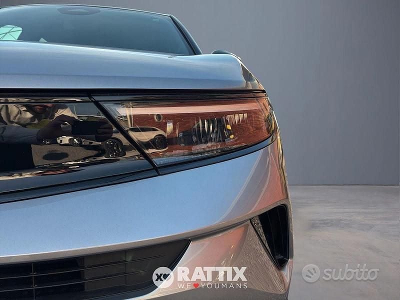 Usata Opel Mokka S 131 CV (96 kW) 2025 Kontrast grey SUV