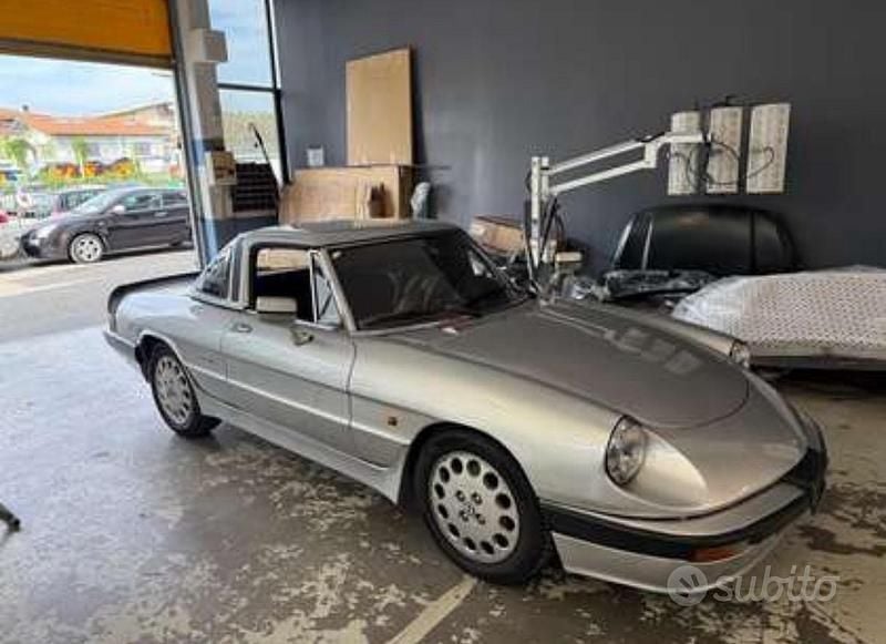 Usata Alfa Romeo Spider Quadrifoglio Verde 125 CV (91 kW) 1987 Cabrio