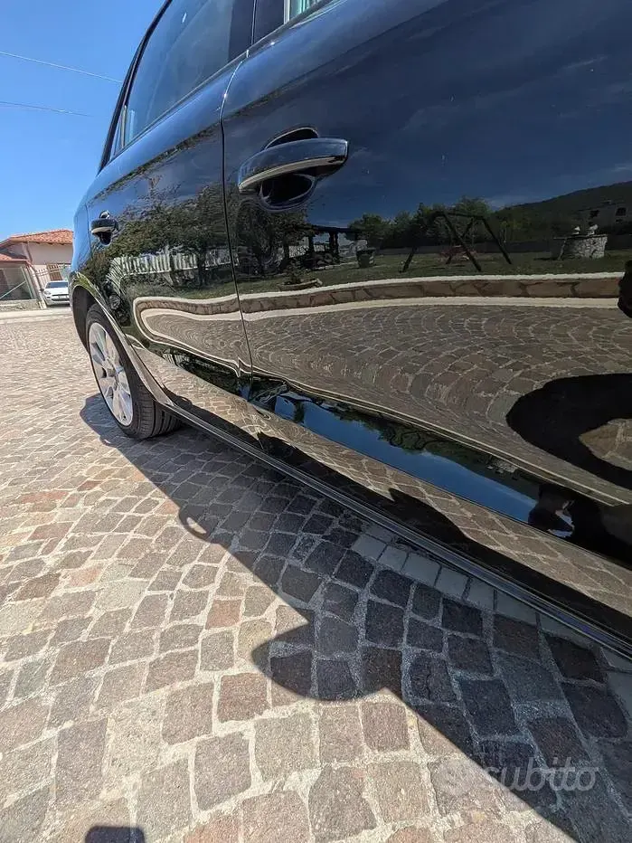 Usata Audi A1 105 CV (77 kW) 2015 Nero Utilitaria