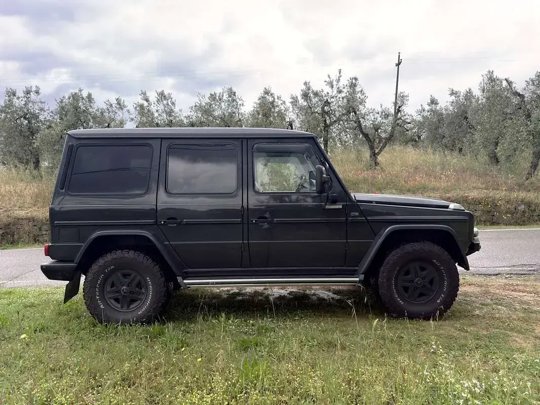 Usata Mercedes G300 170 CV (125 kW) 1992 Grigio SUV