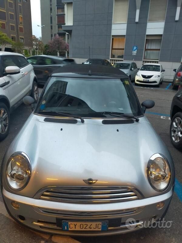 Usata Mini One Cabriolet 90 CV (66 kW) 2005 Grigio Cabrio