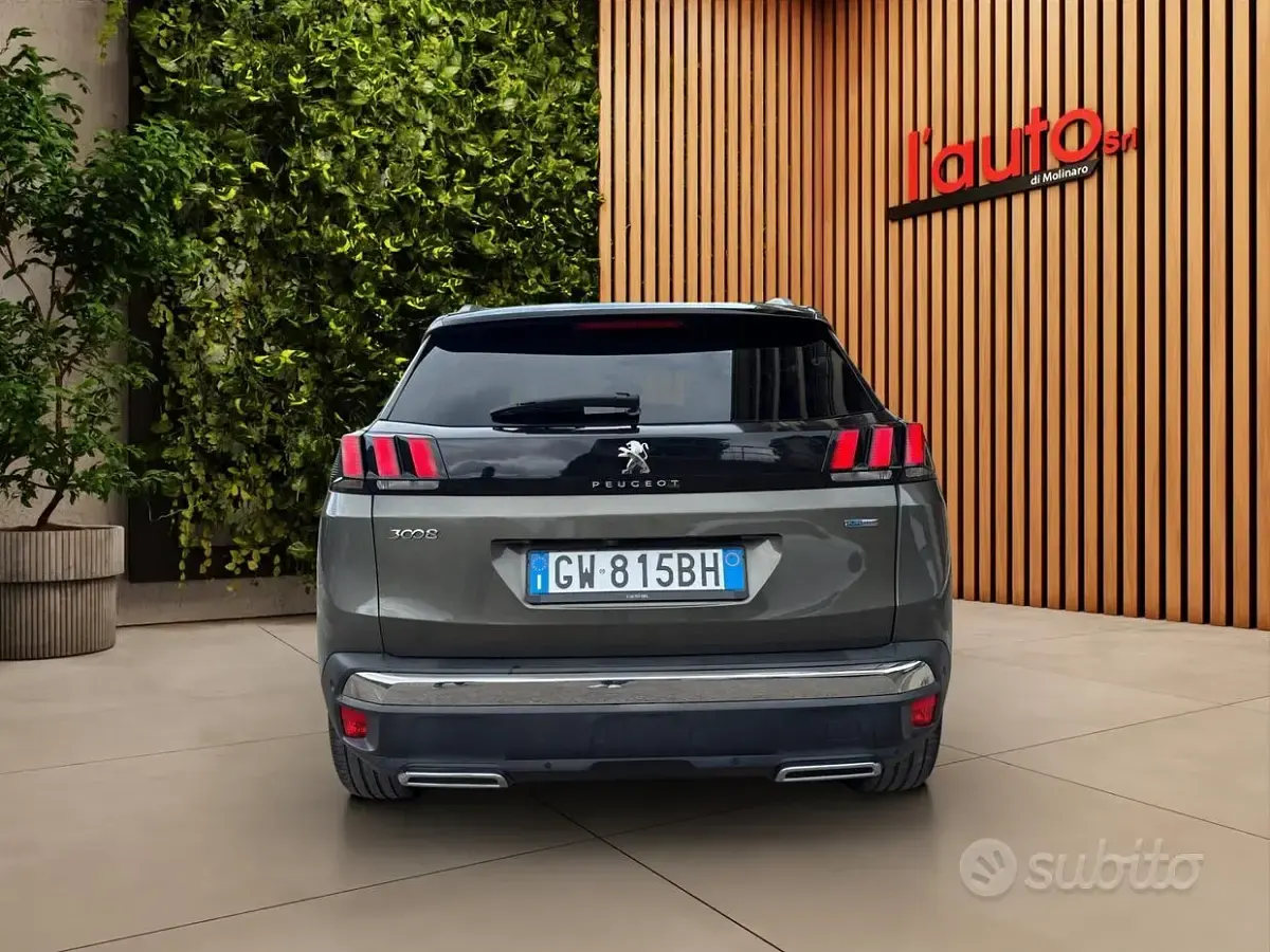Usata Peugeot 3008 Allure 131 CV (96 kW) 2017 Marrone SUV