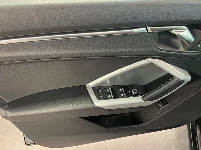 Usata Audi Q3 S-Line 149 CV (109 kW) 2023 Grigio SUV
